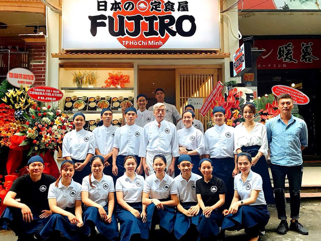 ベトナム・ホーチミンの「とんかつFUJIRO」