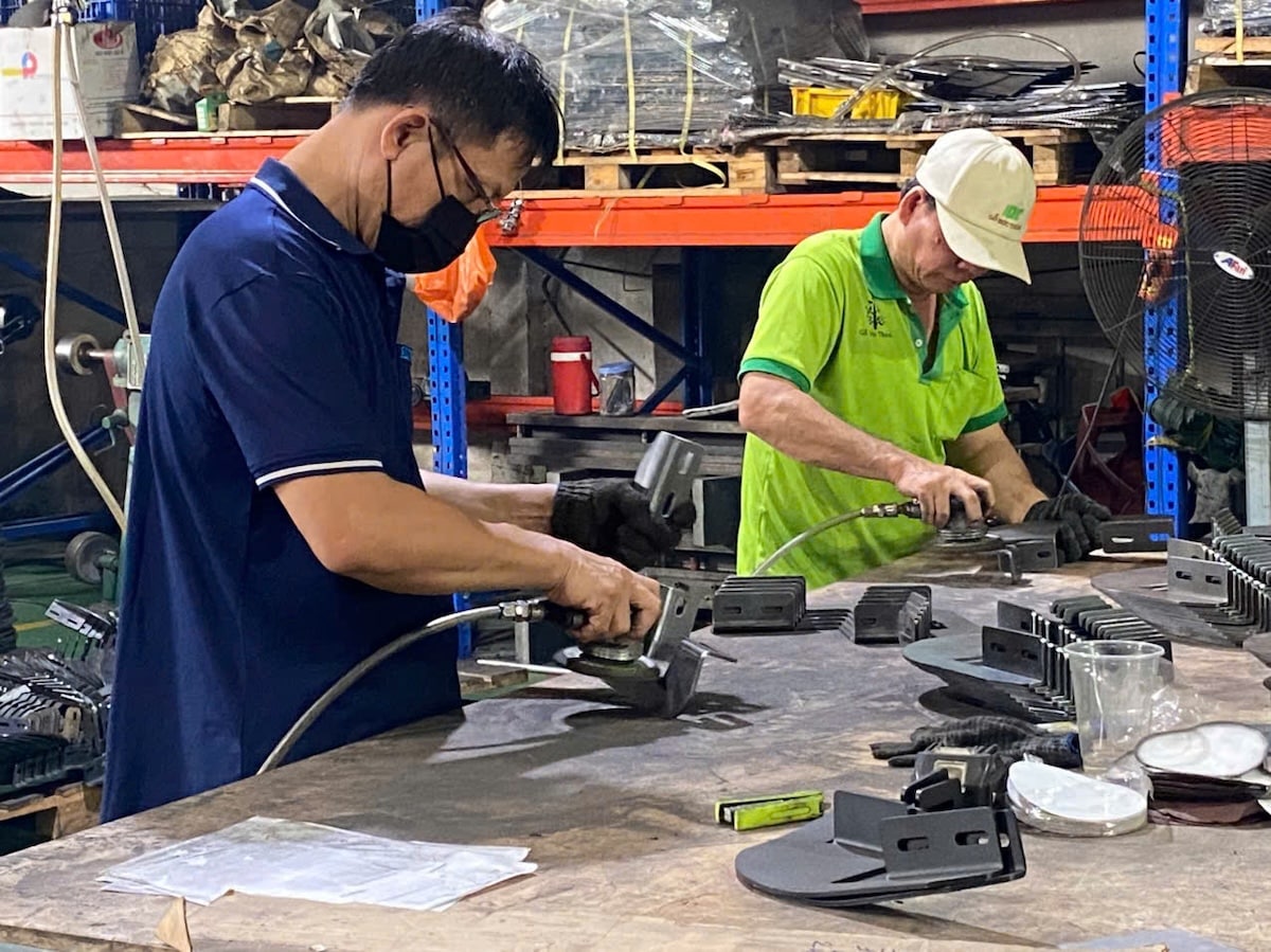 vietnamese-78_factory_inside_03